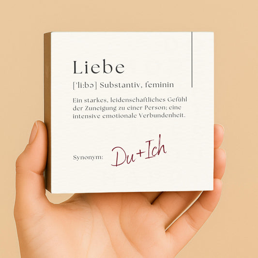 Liebe Holzbild – 10x10 cm Mini Art Print – Definition „Liebe“ – Geschenk für Partner, Hochzeit & Valentinstag – Wanddeko zum Hinstellen