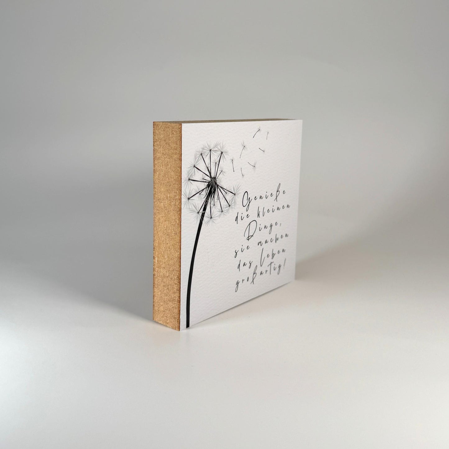 Genieße die kleinen Dinge – 10x10 cm Mini Art Print – Typografie Wanddeko zum Hinstellen & Aufhängen