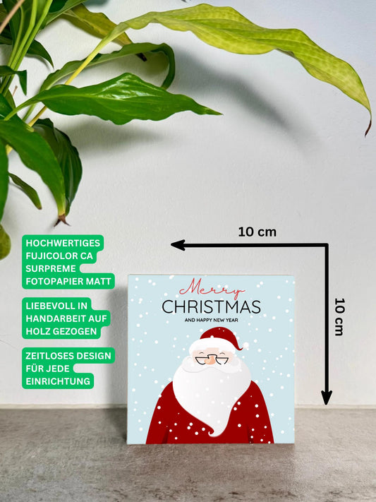 Merry Christmas Holzbild  – 10x10 cm Mini Art Print – Weihnachtsmann im Schnee Illustration – Weihnachtsdeko zum Hinstellen & Aufhängen