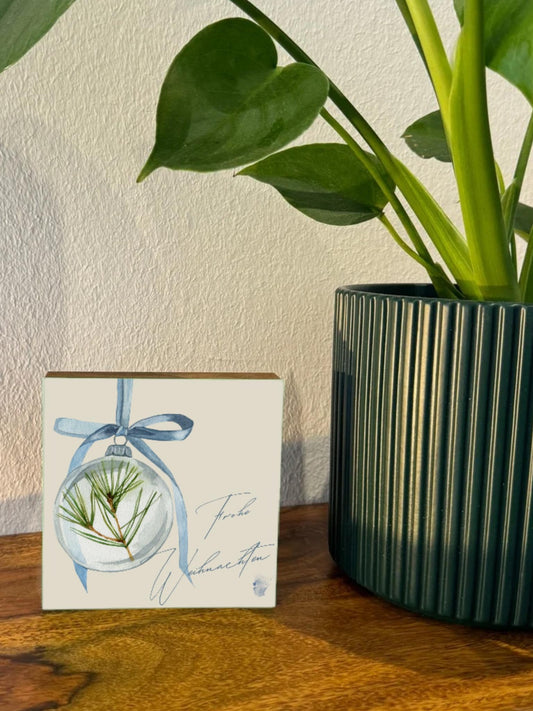 Frohe Weihnachten Holzbild  – 10x10 cm Mini Art Print – Weihnachtskugel – Weihnachtsdeko zum Hinstellen & Aufhängen