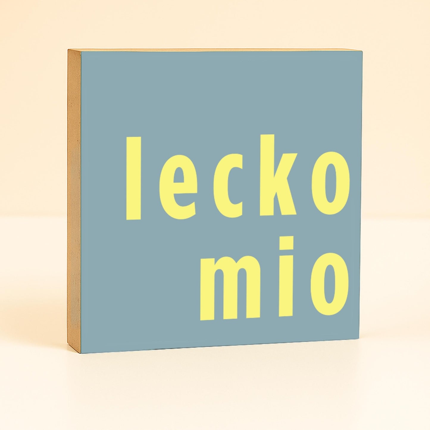 Lustiger Spruch Küche – Lecko mio – humorvolle Küchen Deko – kleines Geschenk lustig – Mini Holzschild