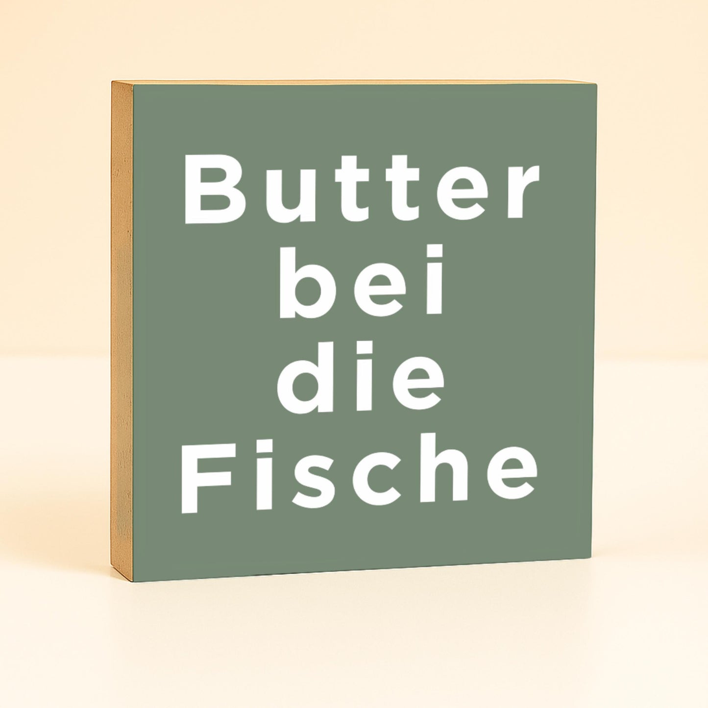 Lustiger Spruch Holzbild – Butter bei die Fische – norddeutsche Deko Küche – Geschenk Norddeutschland – Mini Schild Büro Humor