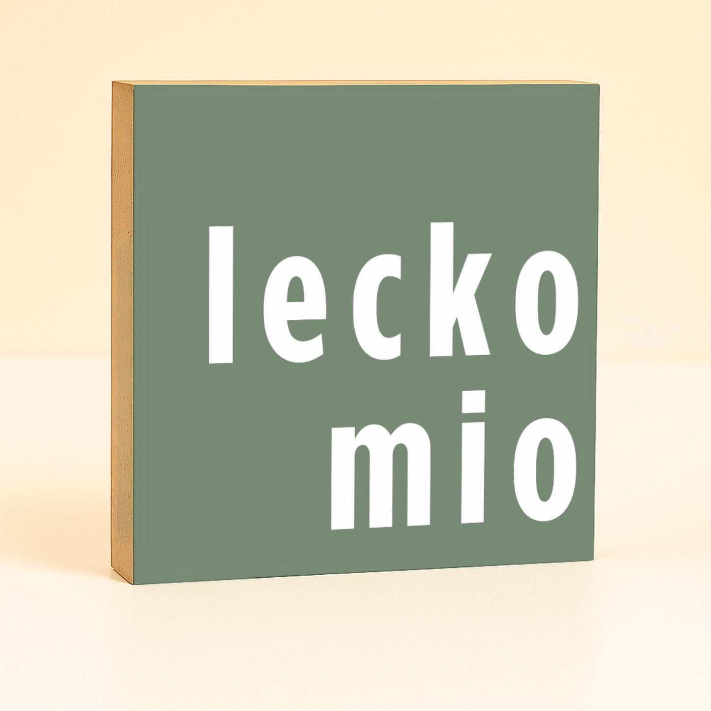 Lustiger Spruch Küche – Lecko mio – humorvolle Küchen Deko – kleines Geschenk lustig – Mini Holzschild