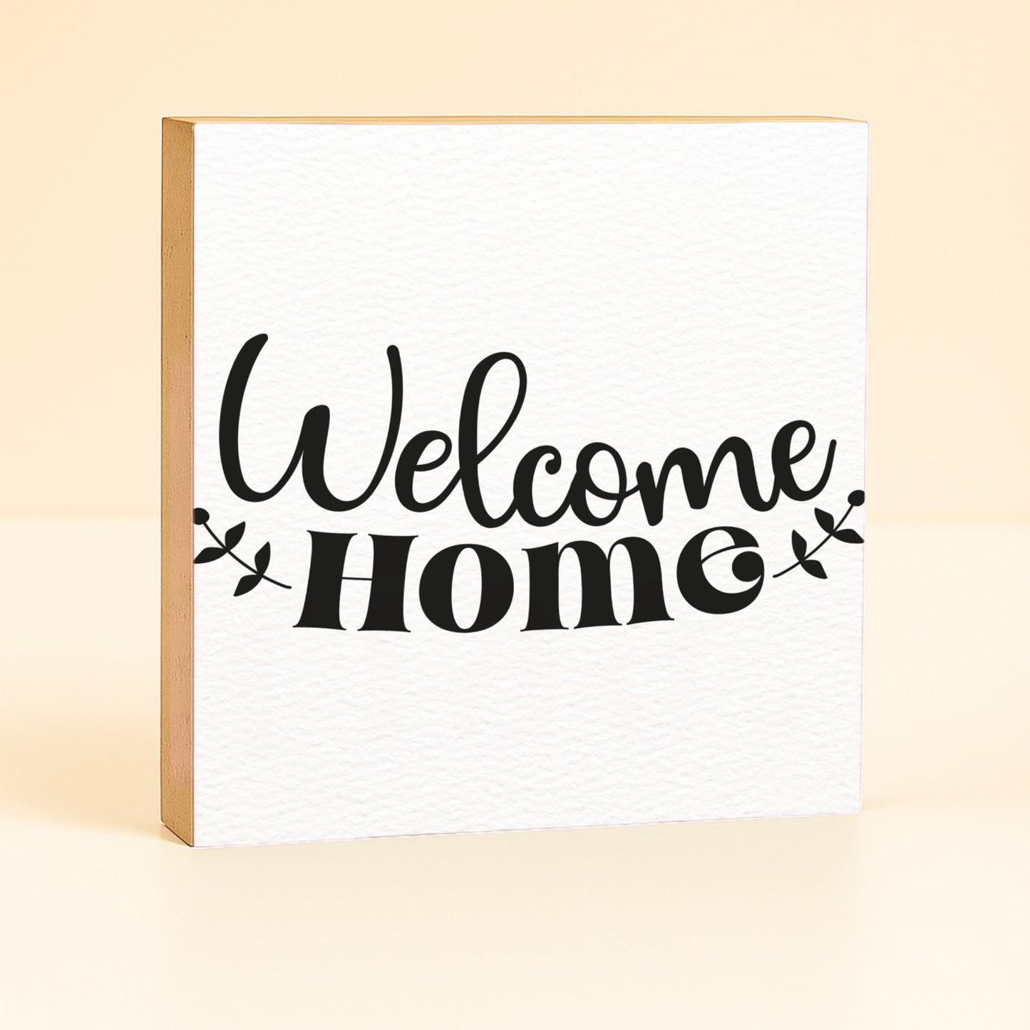 Welcome Home Holzbild – 10x10 cm Mini Art Print – Typografie Wanddeko zum Hinstellen & Aufhängen