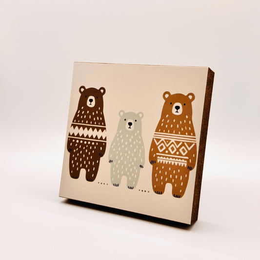 Bärenfamilie-Bild fürs Kinderzimmer aus Holz | Süße Babyzimmer-Deko | Geschenk zur Geburt | Mini Art Print 10 × 10 cm